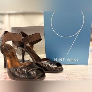 Nine West Brown Croc Peep Toe Heels Size 9M